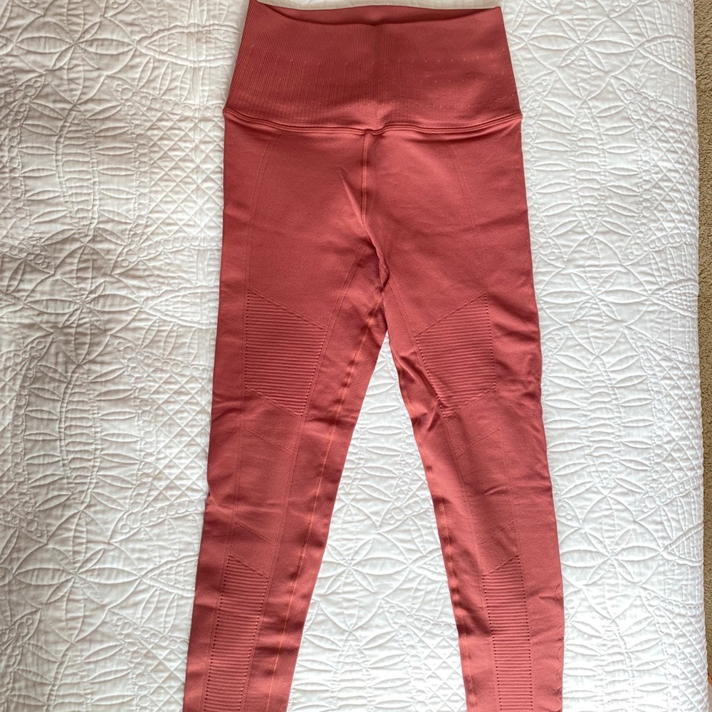 Avocado Phoenix Fire Legging in Rosewood M/L